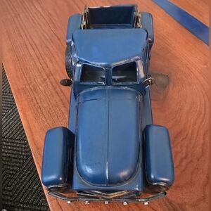 Vintage Style Metal  Truck - Blue For Collector Or Truck Lovers